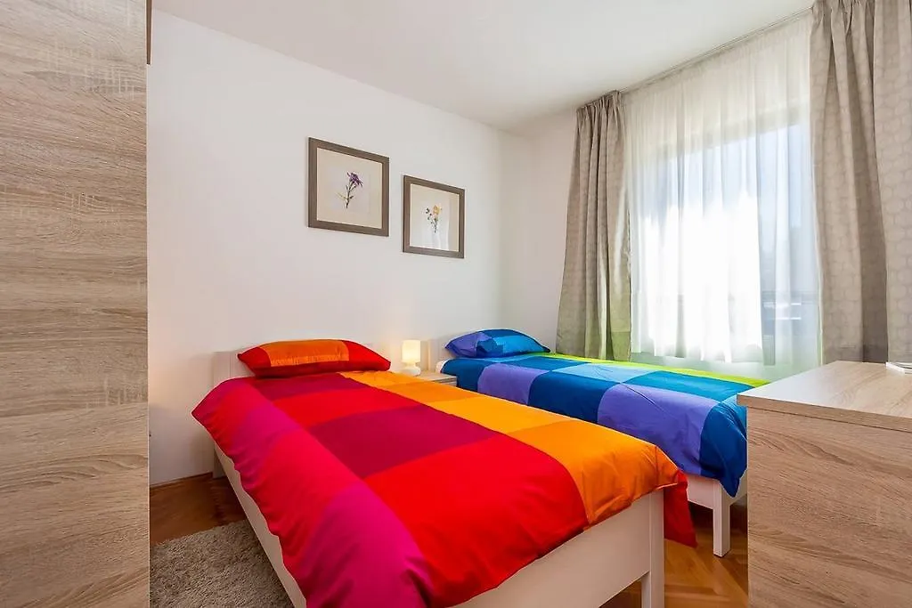 Apartment Viviana Pola